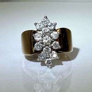 HUGE & BEAUTIFUL!! Vintage Diamond Statement Cluster Ring 10K Yellow Gold Size 5